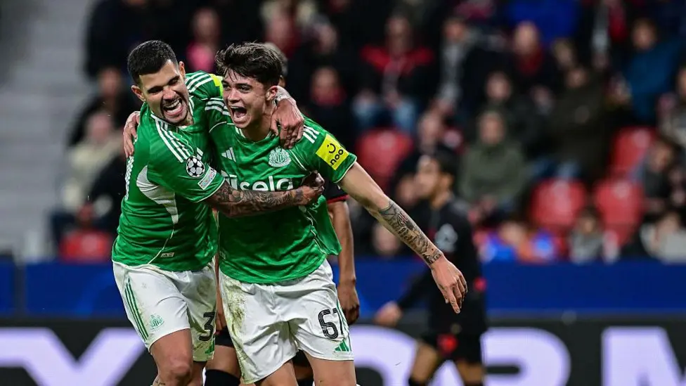 «Tan especial» – Woodgate sobre el momento de Miley