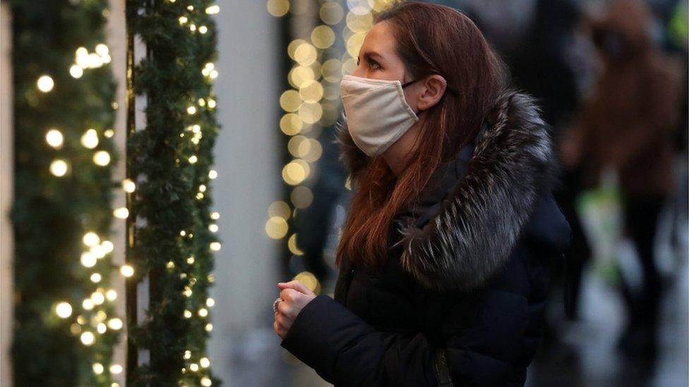 Shopper with mask on