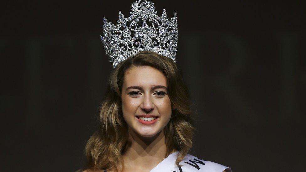 Itir Esen, who lost her Miss Turkey crown