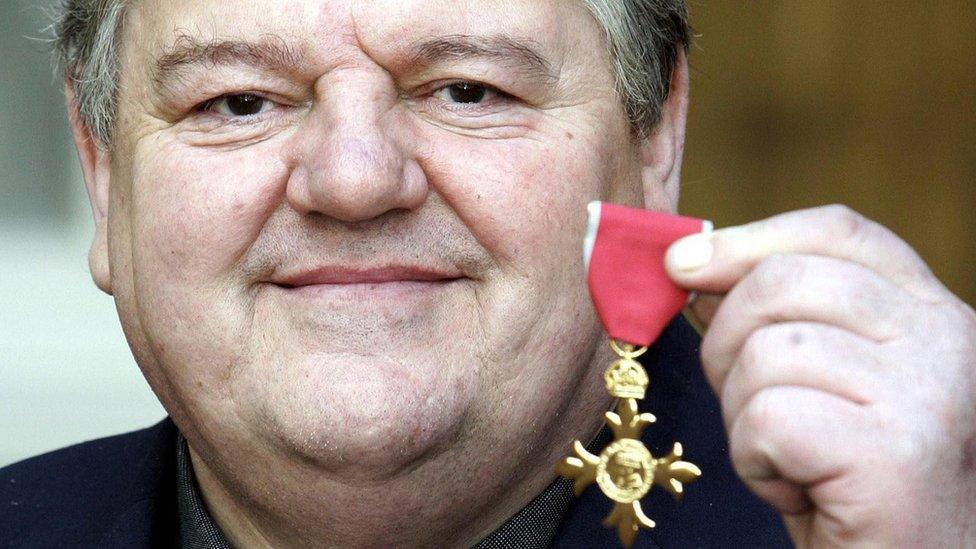 robbie-coltrane