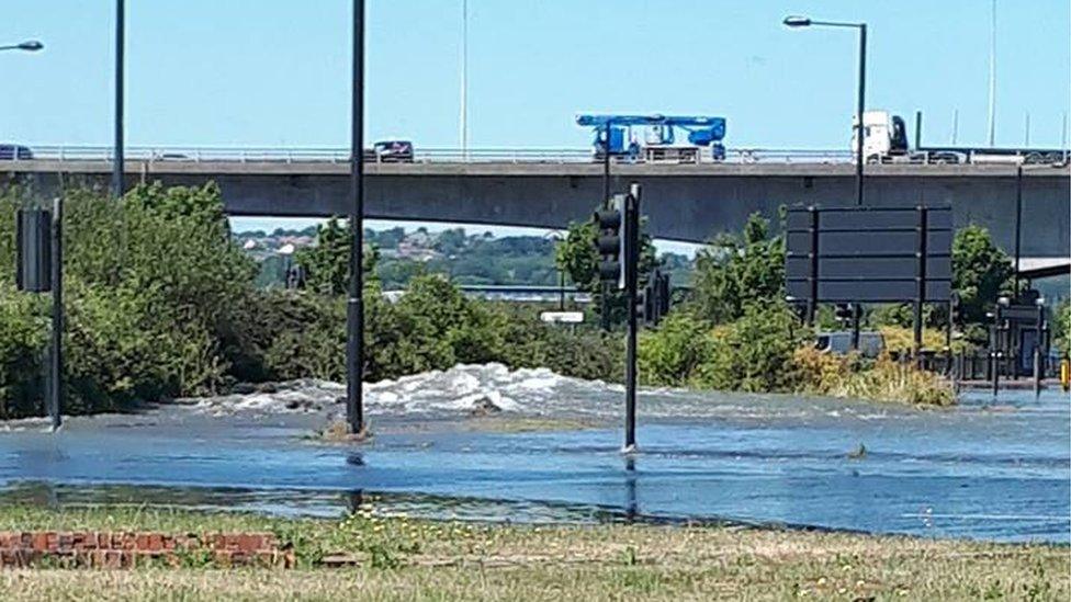 Burst water main flooding, Scotswood Road