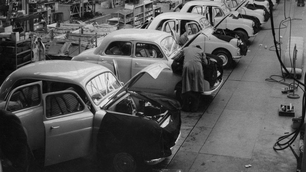 Car production line in Canley, 1953