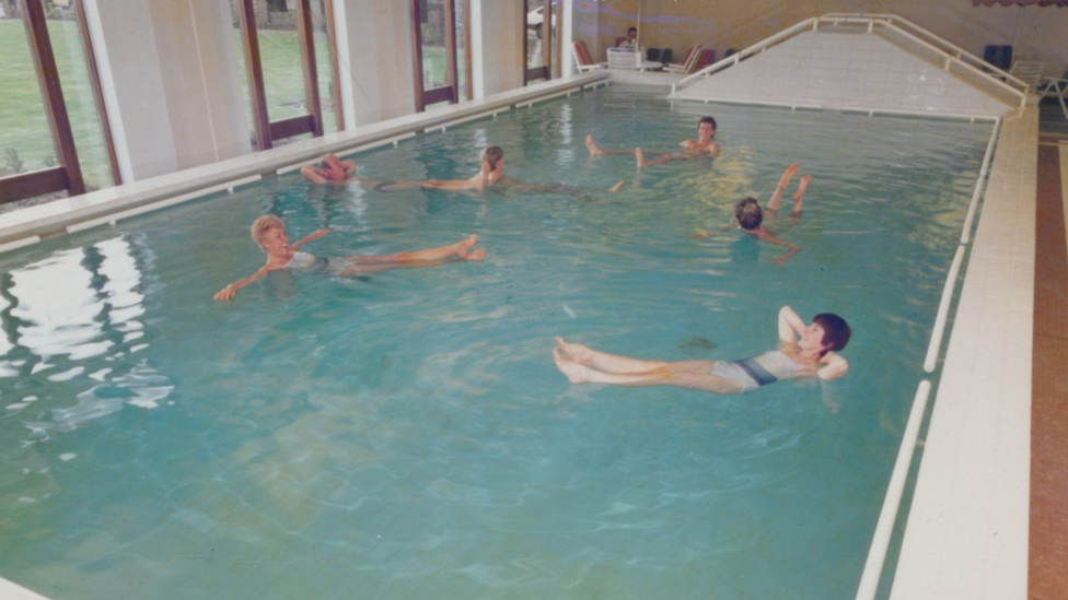 Picture of people using the baths courtesy of Droitwich Spa Heritage Centre