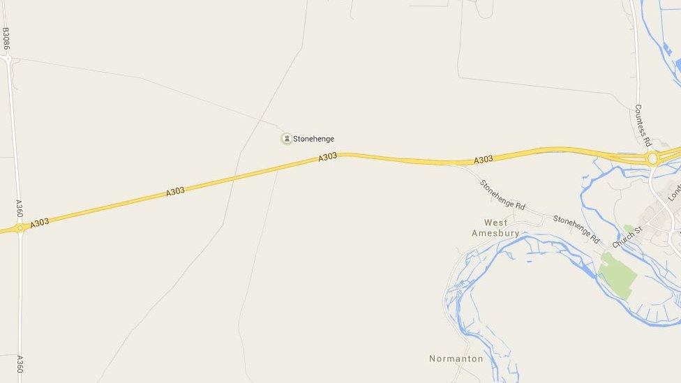 A map view of the A303 between the Long Barrow and Countess roundabouts