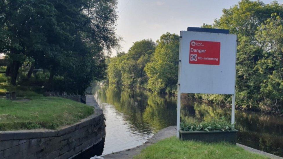 The River Calder in Brighouse