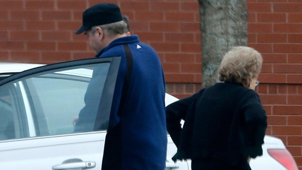 John Hinckley gets into his mother's car in front of a recreation center in Williamsburg, Virginia (March 2015)