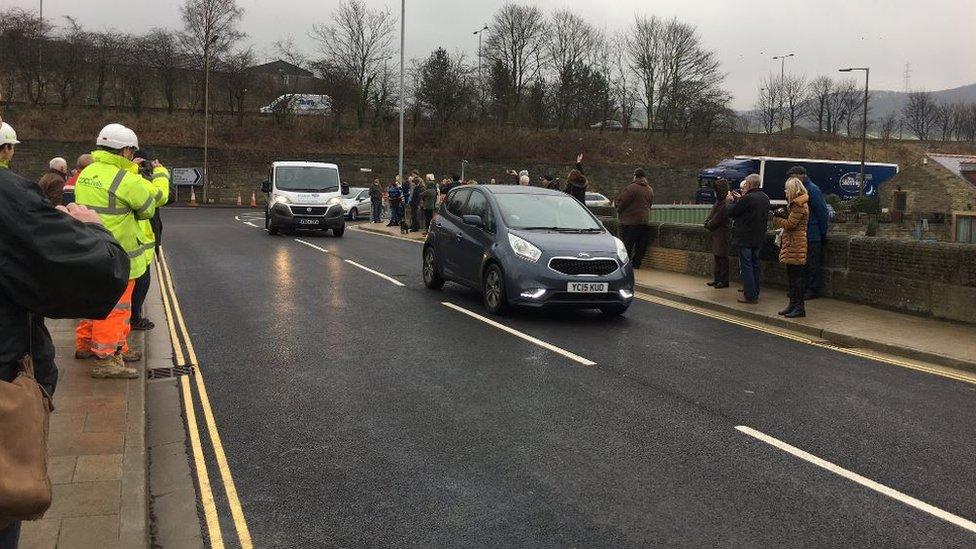 Traffic on the bridge