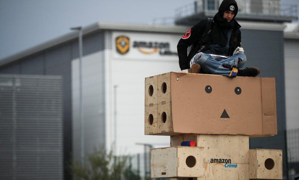 Blockade at Amazon Fulfilment Centre in Altrincham