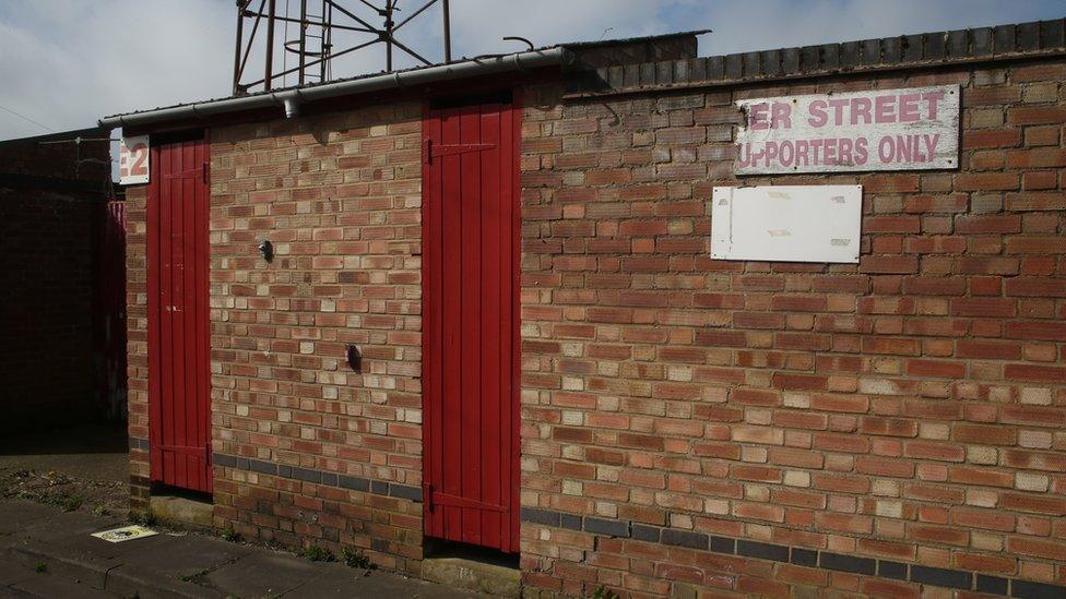 Rockingham Road turnstiles