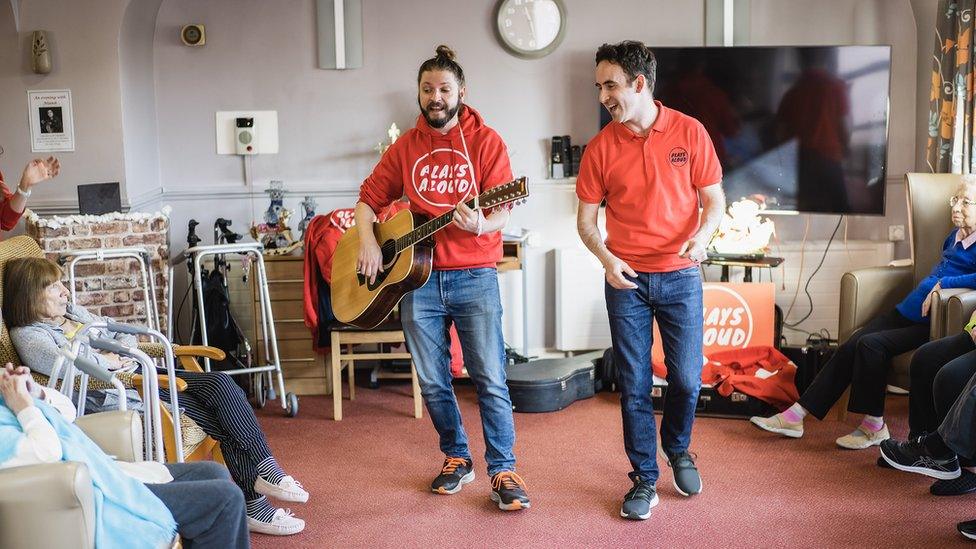 Plays Aloud performing in a care home