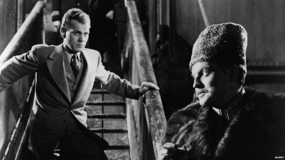 Joseph Cotten and Orson Welles in Journey Into Fear (1943)