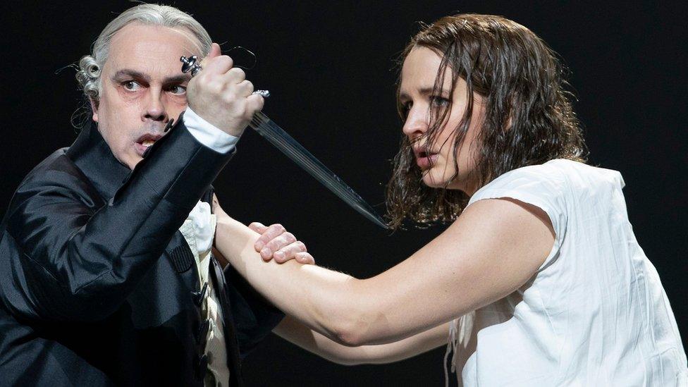 Lise Davidsen as Fidelio, Simon Neal as Don Pizzaro in Fidelio at the Royal Opera