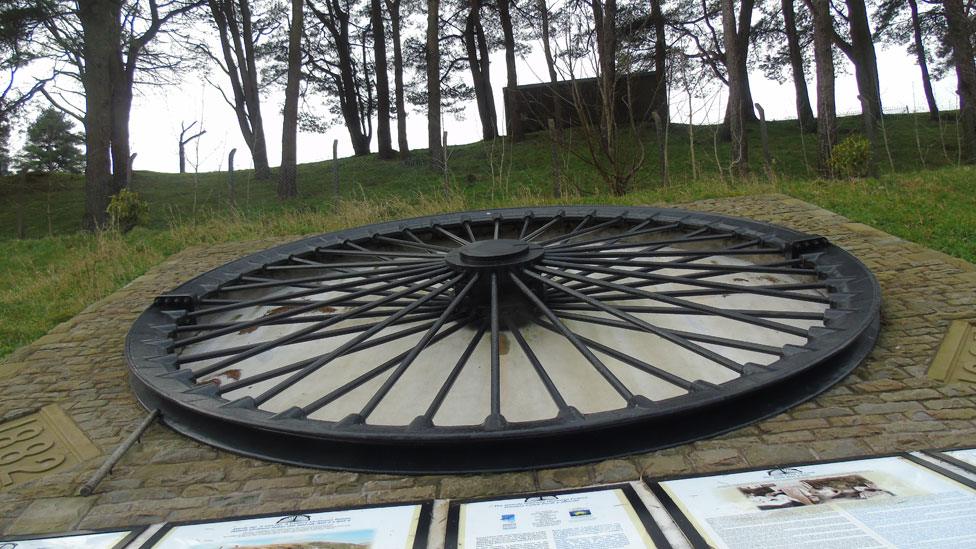 The pit wheel memorial