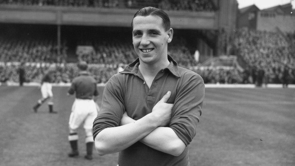 Tommy Lawton