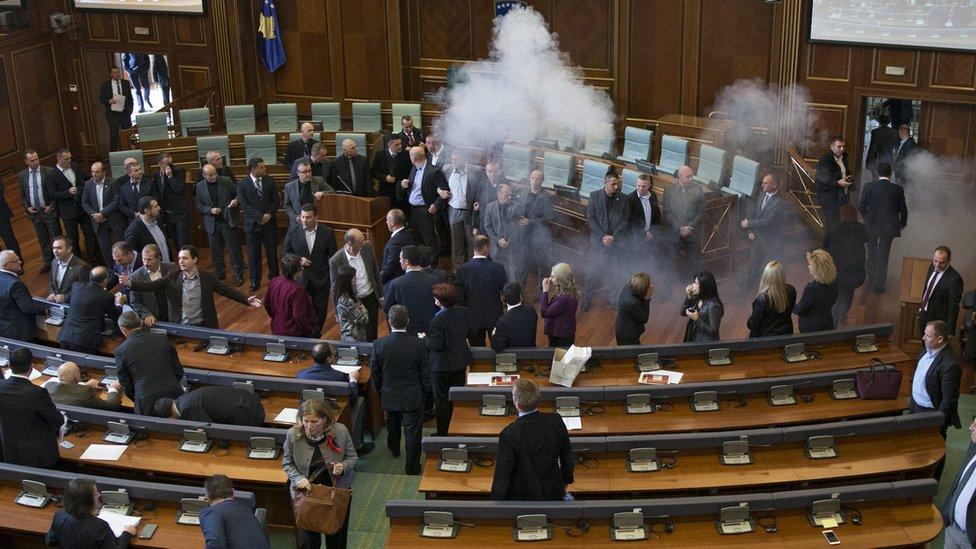 Tear gas in Kosovo parliament (17 Nov)