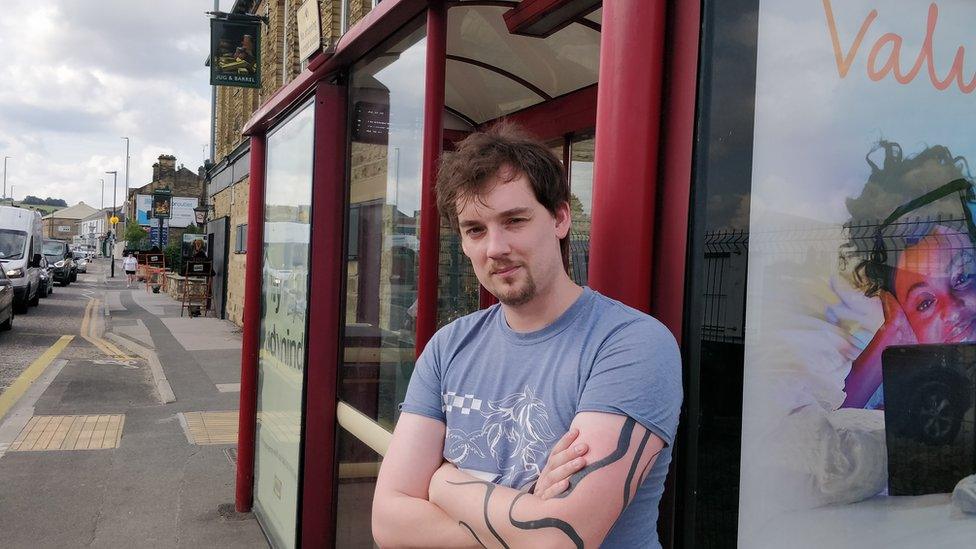 Dr Ben Hanson