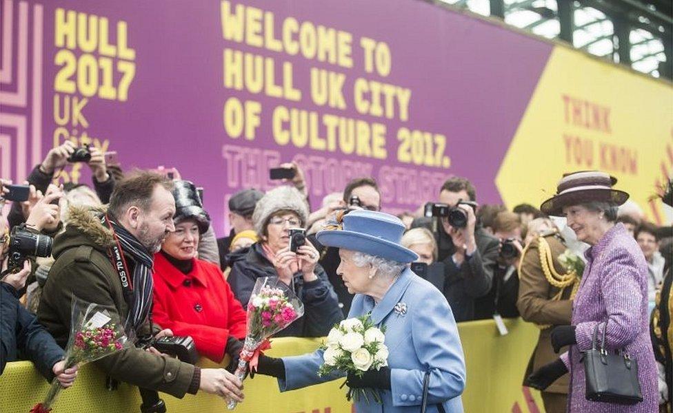 The Queen in Hull