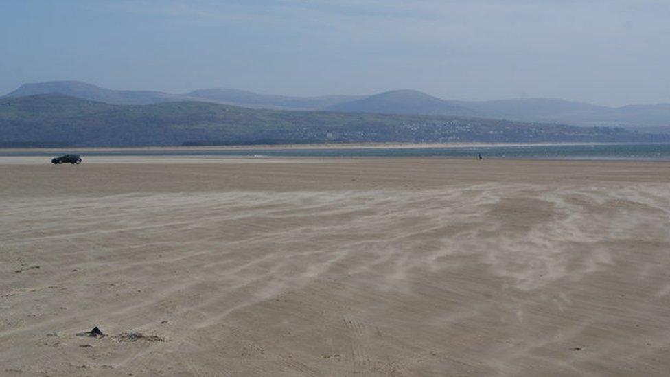 Black Rock Sands extends more than a mile from Black Rock headland to the Glaslyn estuary