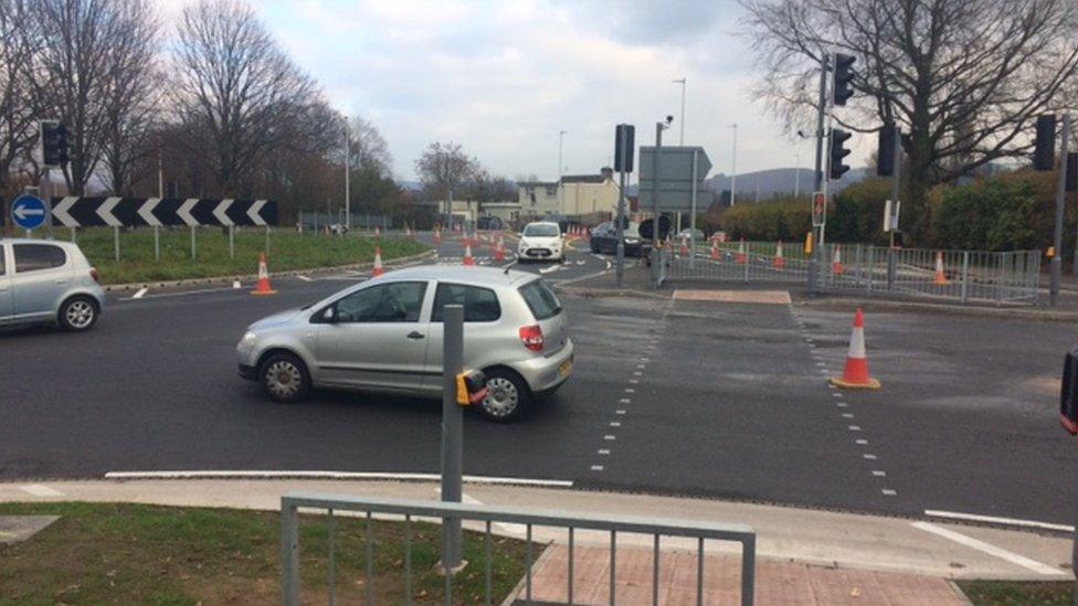 Pwll-y-Pant roundabout