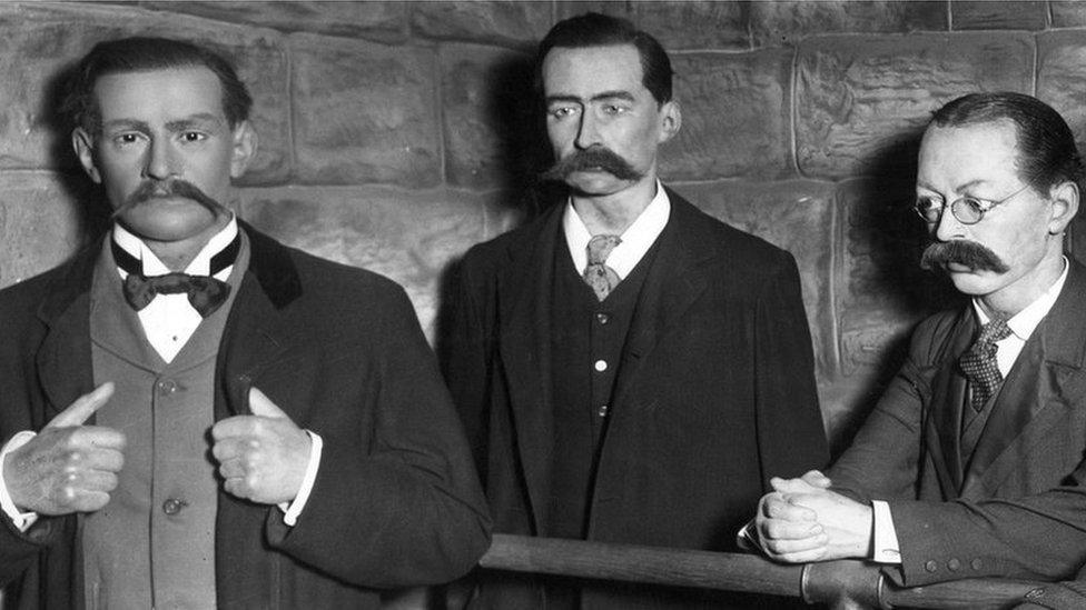 1905: Wax models of executed murderers Diereneuk and Barmouth, with Smith, of the 'Brides in the Bath' fame