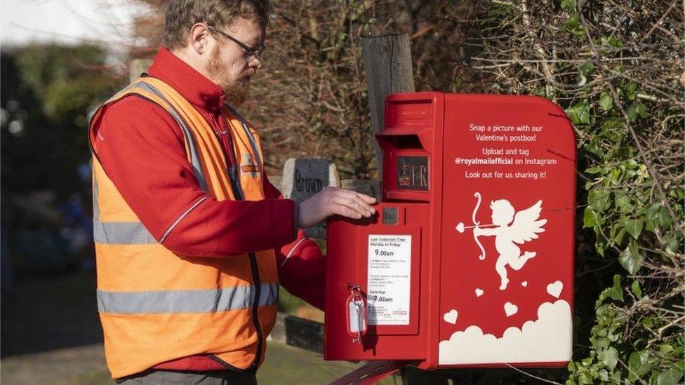 Lover postbox