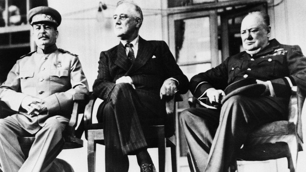 Joseph Stalin (left), Franklin D. Roosevelt (centre) and Winston Churchill (right) in 1943