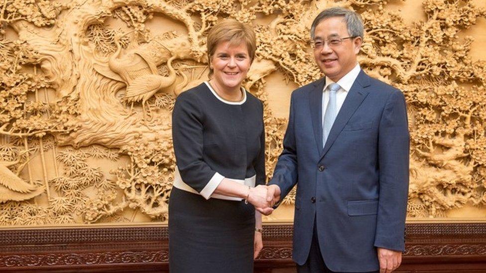 Nicola Sturgeon and Hu Chunhua