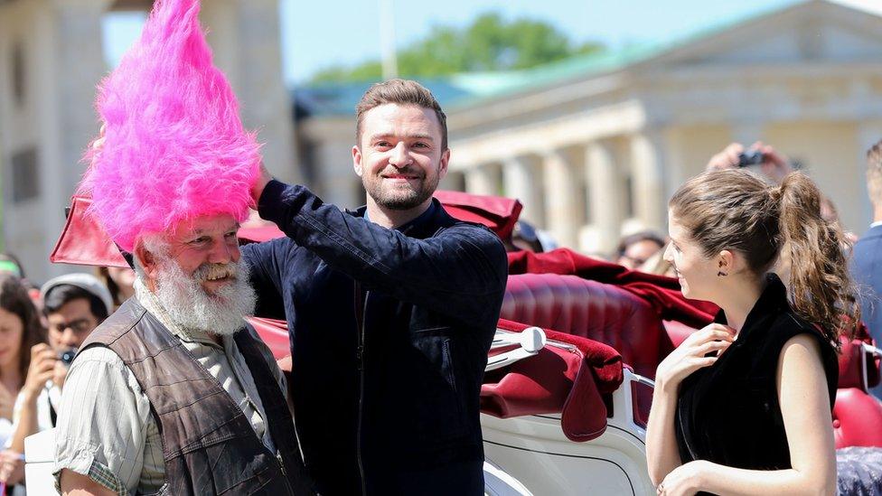 Justin Timberlake and Anna Kendrick