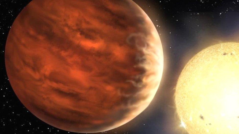 The-UK's-exoplanet-and-its-star.