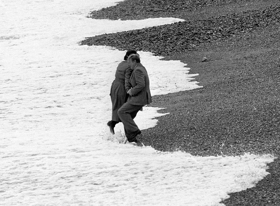 1983: Neil Kinnock tripping up on the beach at Brighton