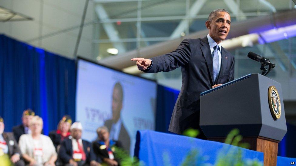 US President Barack Obama gestures during a speech at the 116th National Convention of the Veterans of Foreign Wars (21 July 2015)