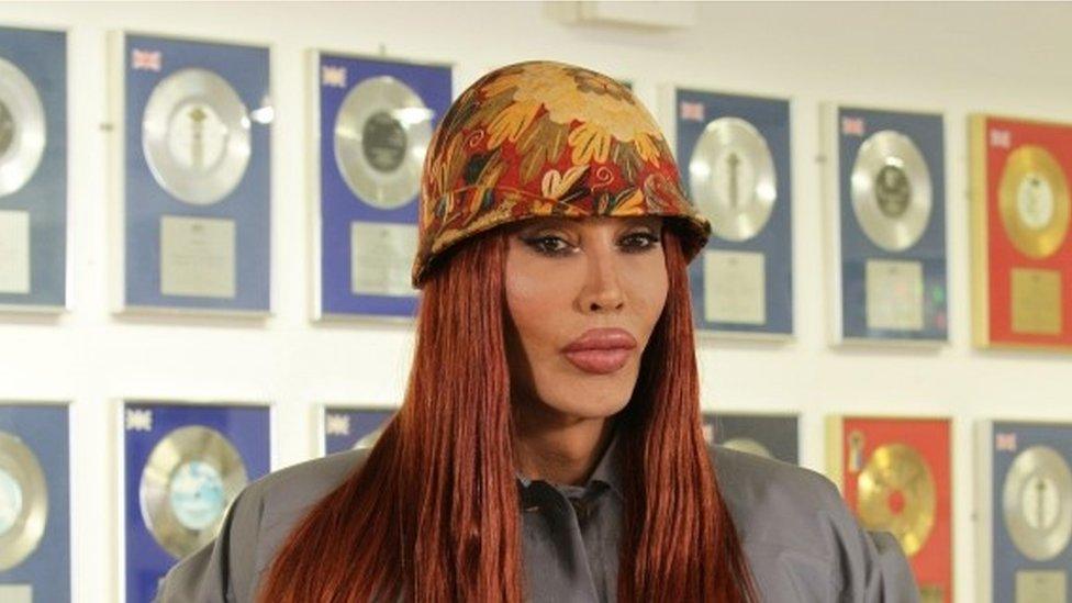 Pete Burns (2104)