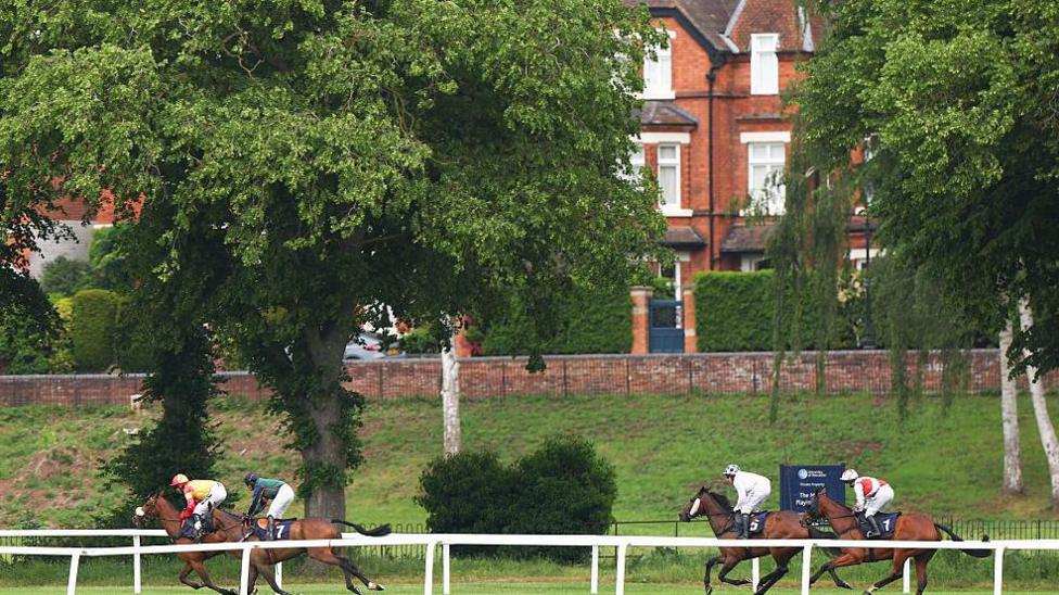 Red Heat Warning Forces Mass British Racing Abandonment