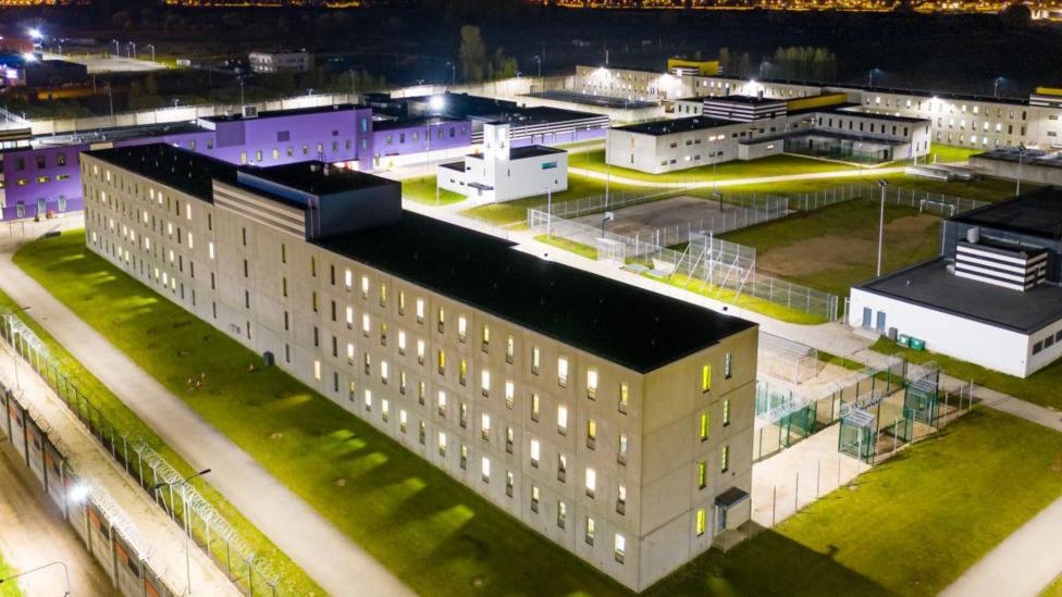 Estonia rejects proposals to take prisoners from UK jails