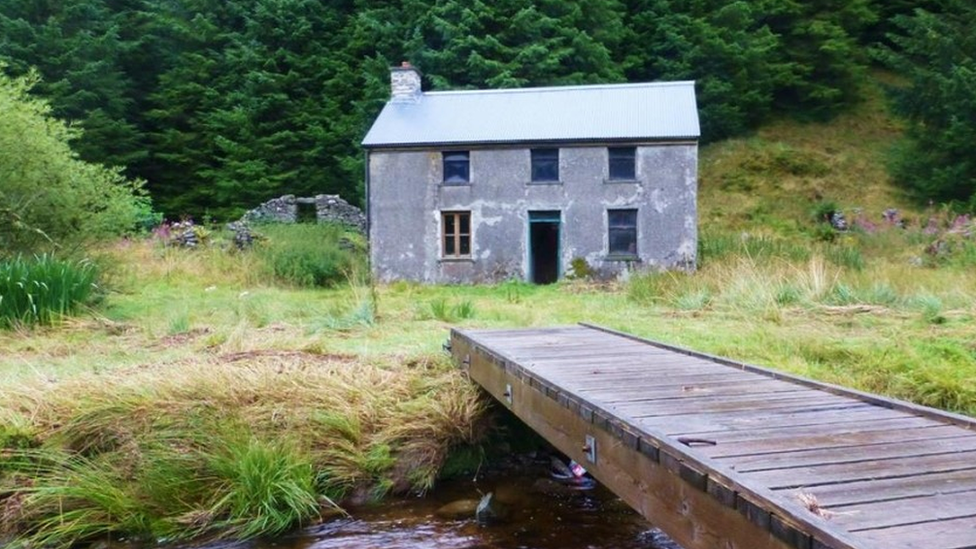 Bothy Moel Prysgau; arhosiad cyntaf Gareth mewn bothy