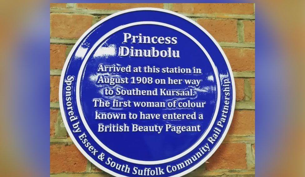 Blue plaque for Princess Dinubolu unveiled in Southend in Essex in 2023