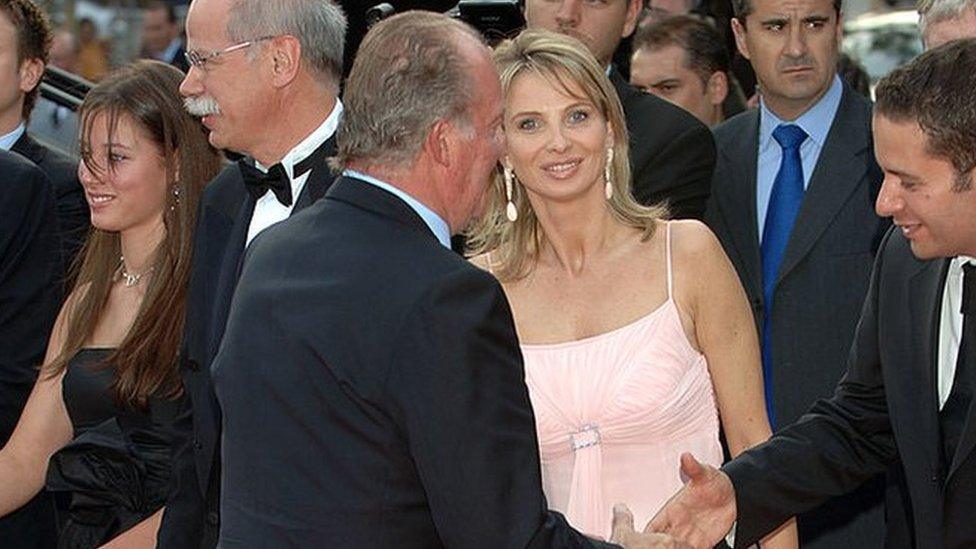 The then-Spanish King Juan Carlos (centre left) and Corinna zu Sayn-Wittgenstein (centre right) attend the Laureus Sports Awards 2006 in Barcelona, Spain in May 2006