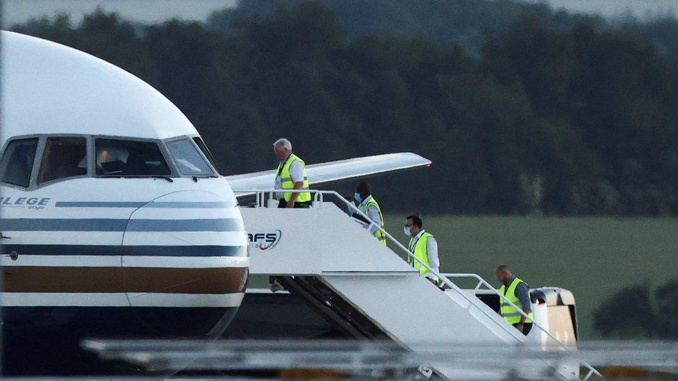 Rwanda refugees plane