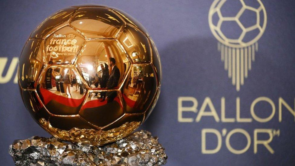 ballon-d'or-trophy.