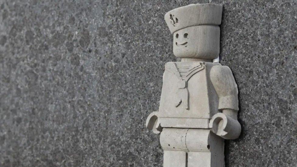 concrete lego sailor