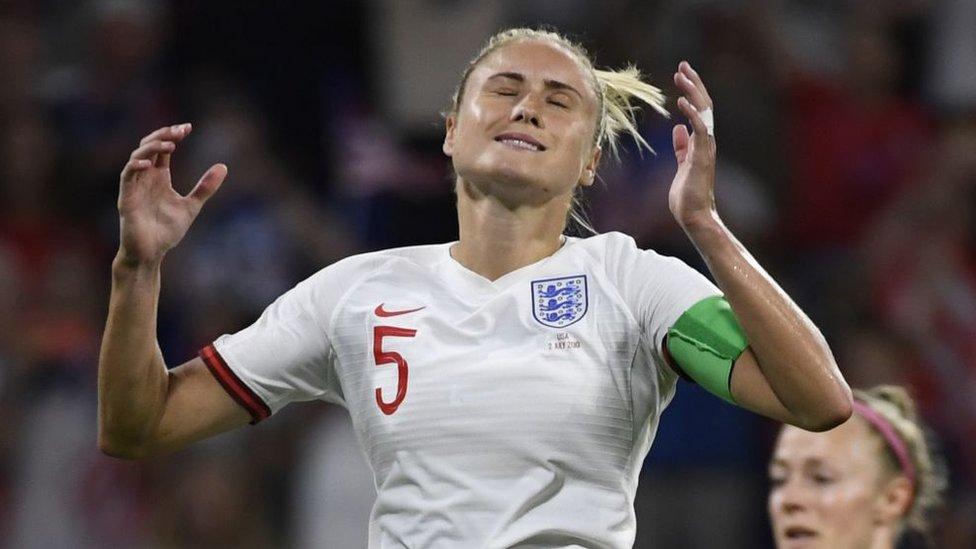 Steph-Houghton.