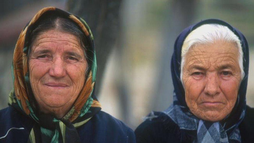 Two Romanian women