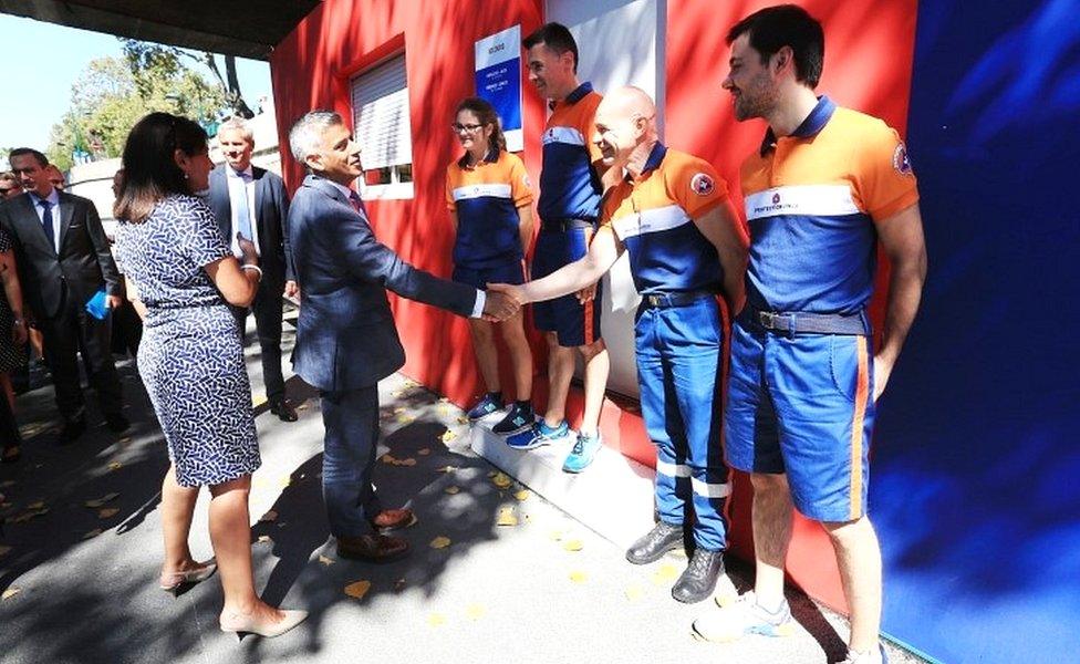 Sadiq Khan meeting beach lifeguards