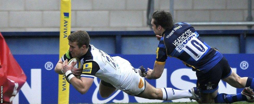 Warriors fly-half Tom Heathcote in action against Bath