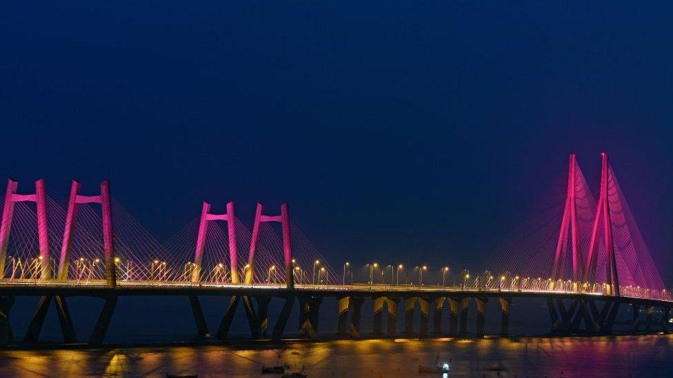 Bandra-Worli-Sea-link-lit-purple.