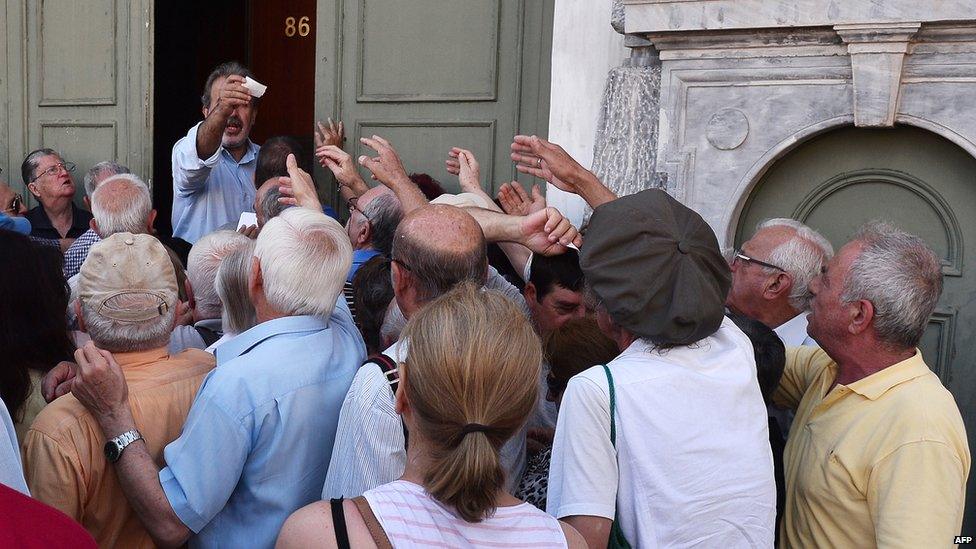 Pensioners outside National Bank of Greece, 9 Jul 15