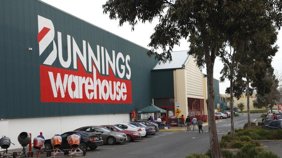 Bunnings warehouse