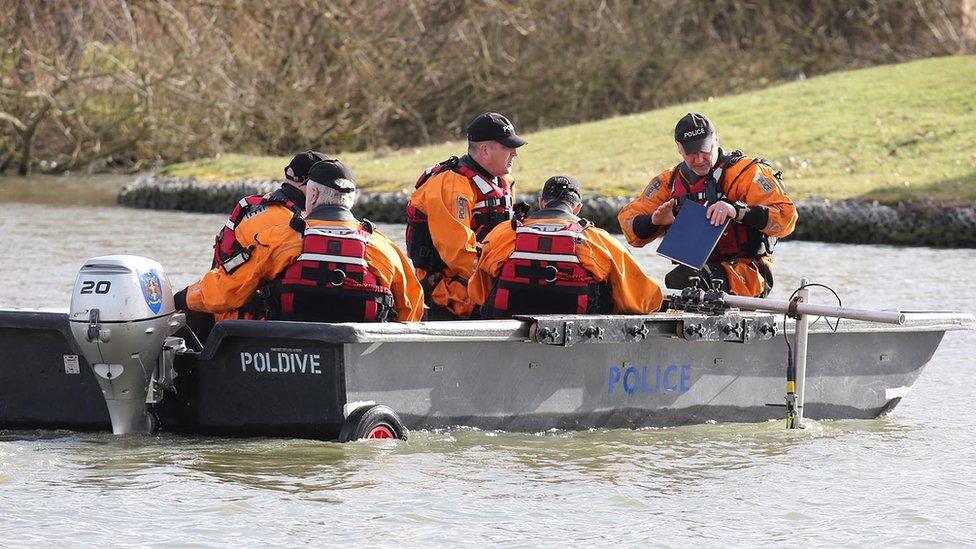 Police search Furzton Lake