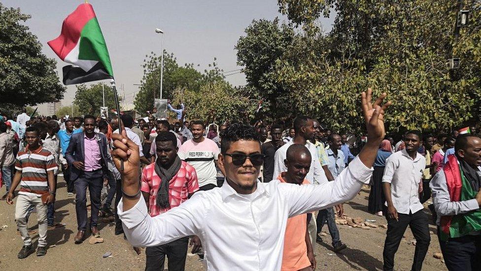 Khartoum street protest in Khartoum April 2019