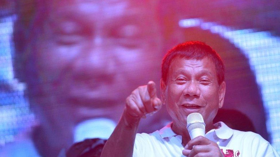 Duterte speaks at a rally in Manila (1 May 2016)